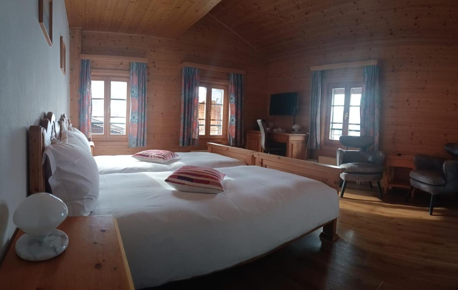 Hotel De Commune Γκστάαντ Εξωτερικό φωτογραφία