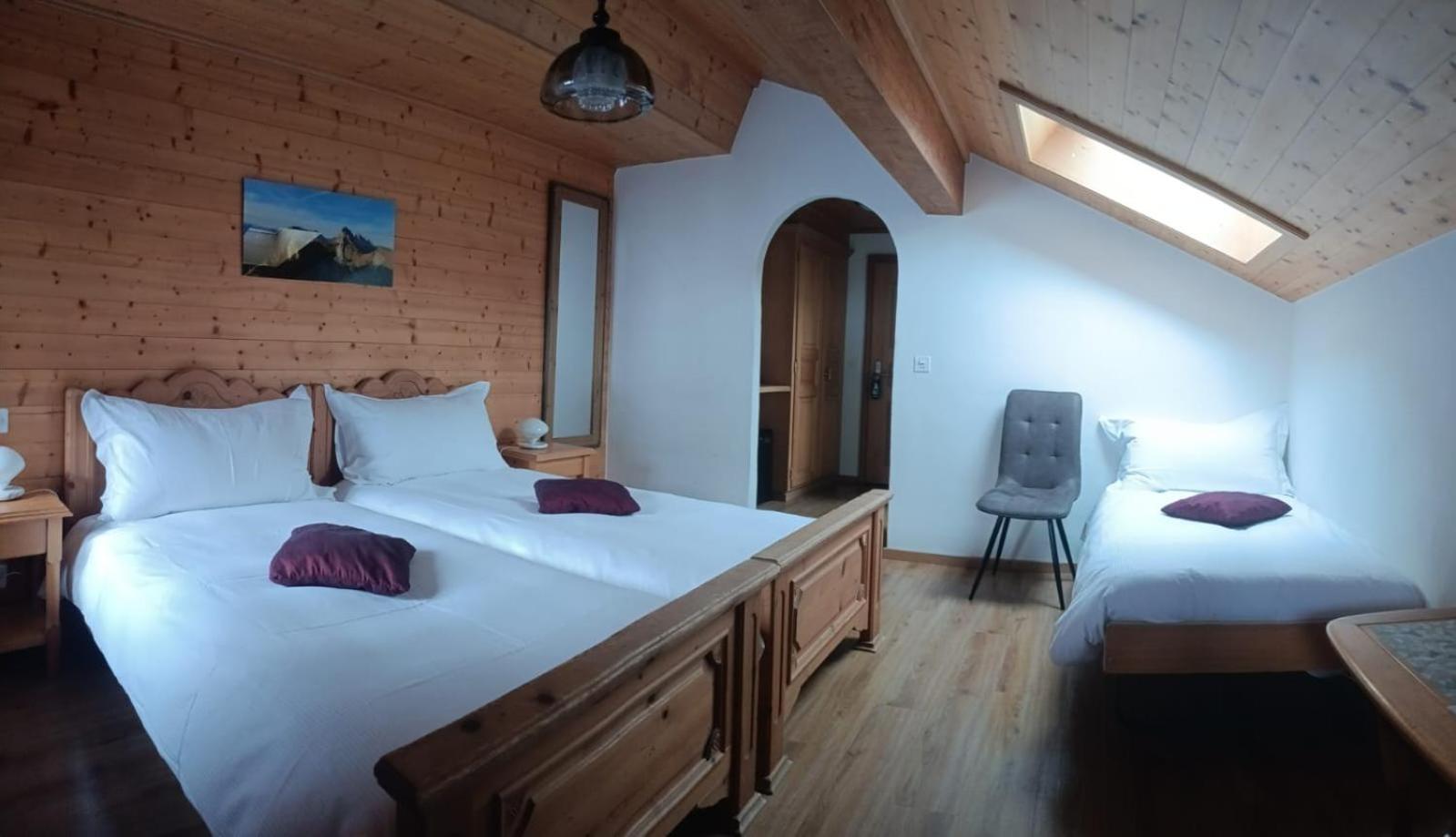 Hotel De Commune Γκστάαντ Εξωτερικό φωτογραφία